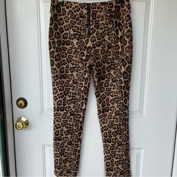 •Loveriche• Sueded Cheetah Pattern Skinny Pants - Size Medium - Picture 3 of 7